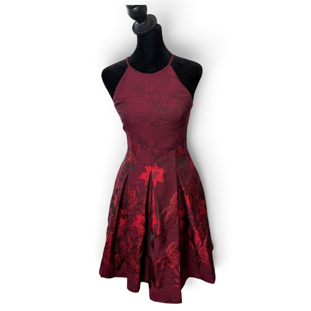 White House Black Market Red Brocade Dark Floral Dress Womens 00P Halter Pleated